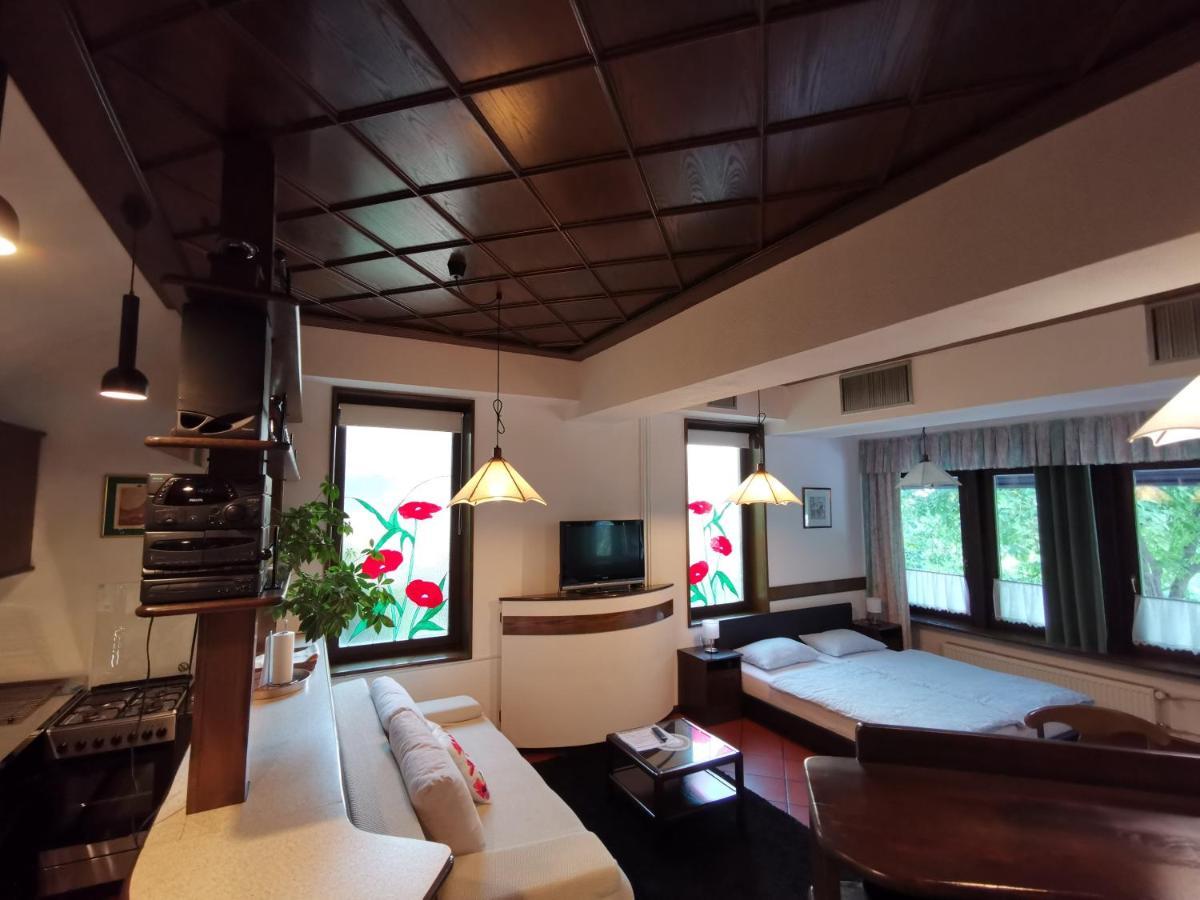 Apartmaji Mak Jesenice Exterior foto